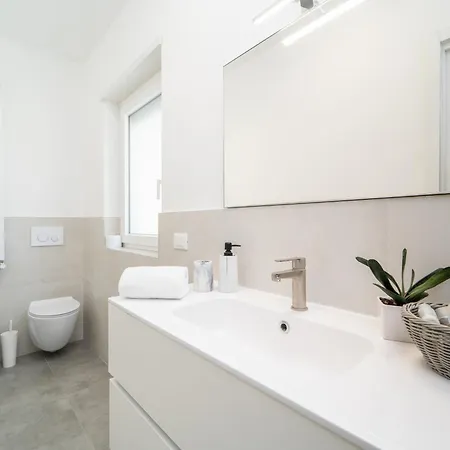 Aphrodite Prestige Penthouse - Sea & Jacuzzi * Soverato Marina