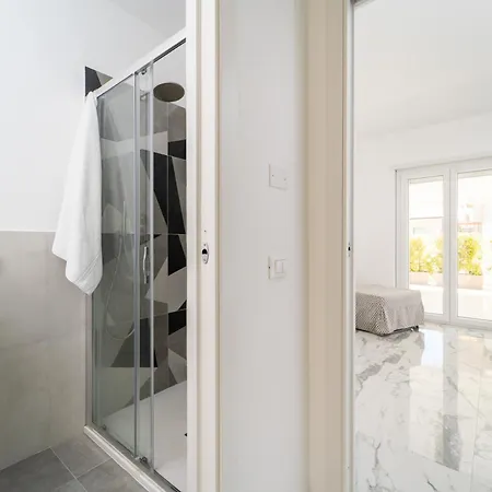 Lägenhet Aphrodite Prestige Penthouse - Sea & Jacuzzi Soverato Marina